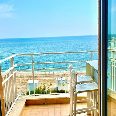 La Finestra Sul Mare A 20 Mt Dal Mare Appartement *