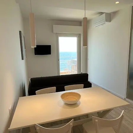 La Finestra Sul Mare A 20 Mt Dal Mare Apartamento *