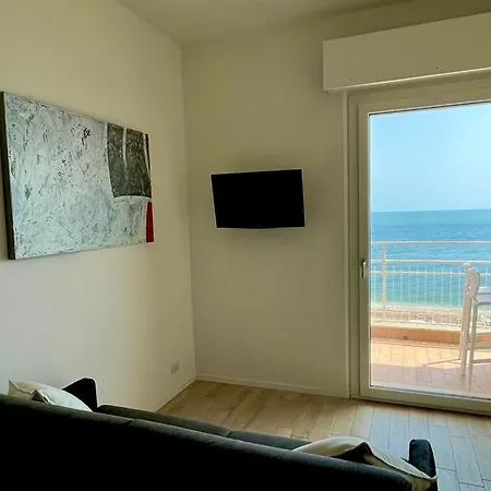 Appartement La Finestra Sul Mare A 20 Mt Dal Mare Porto Recanati