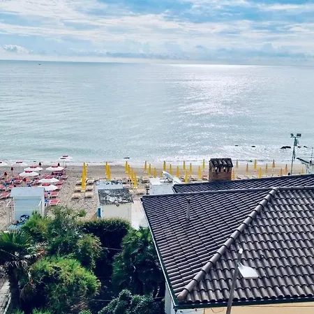 Appartement La Finestra Sul Mare A 20 Mt Dal Mare *